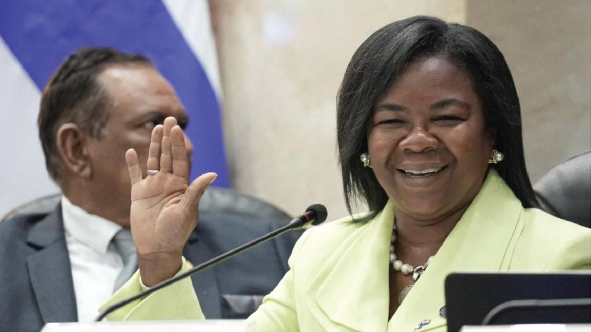 Diputada Bermúdez se pronuncia por desalojos en una comunidad garífuna de Tela