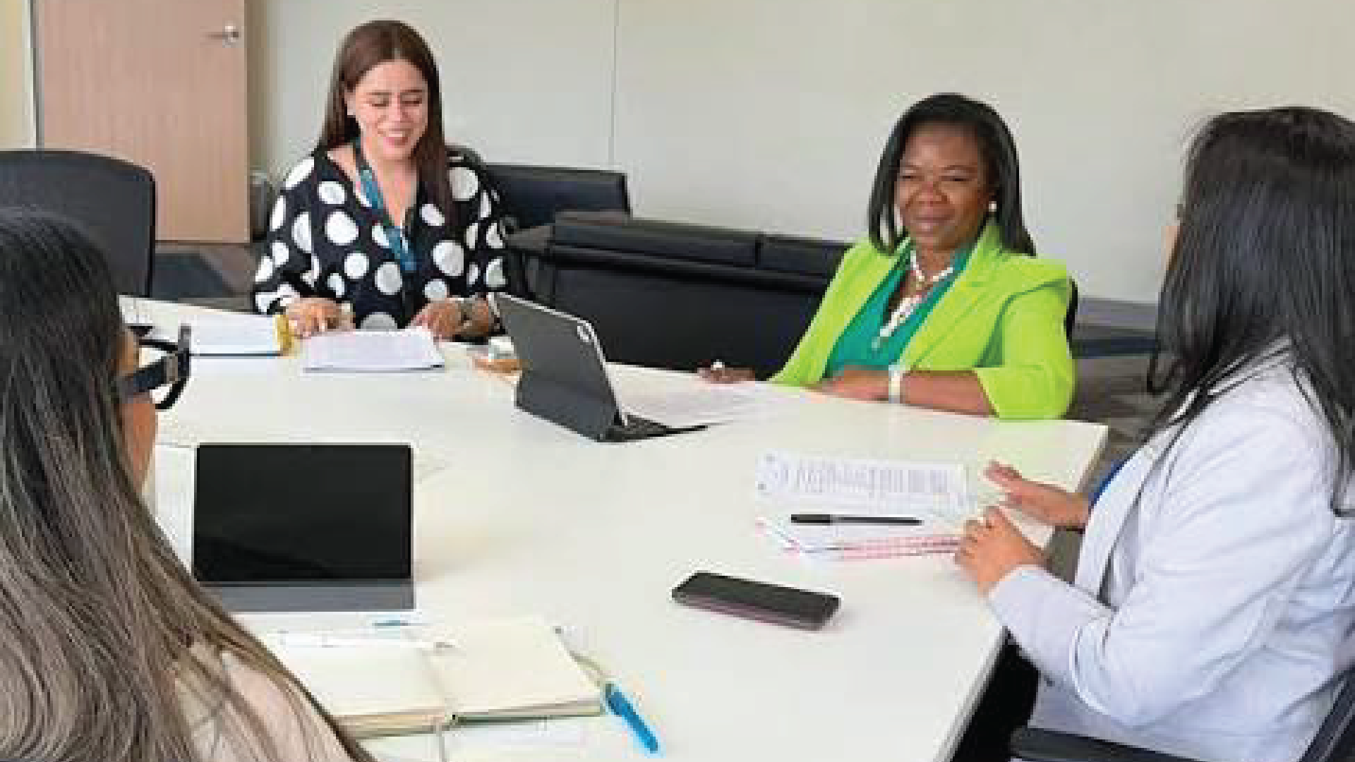 johana-bermudez-meeting